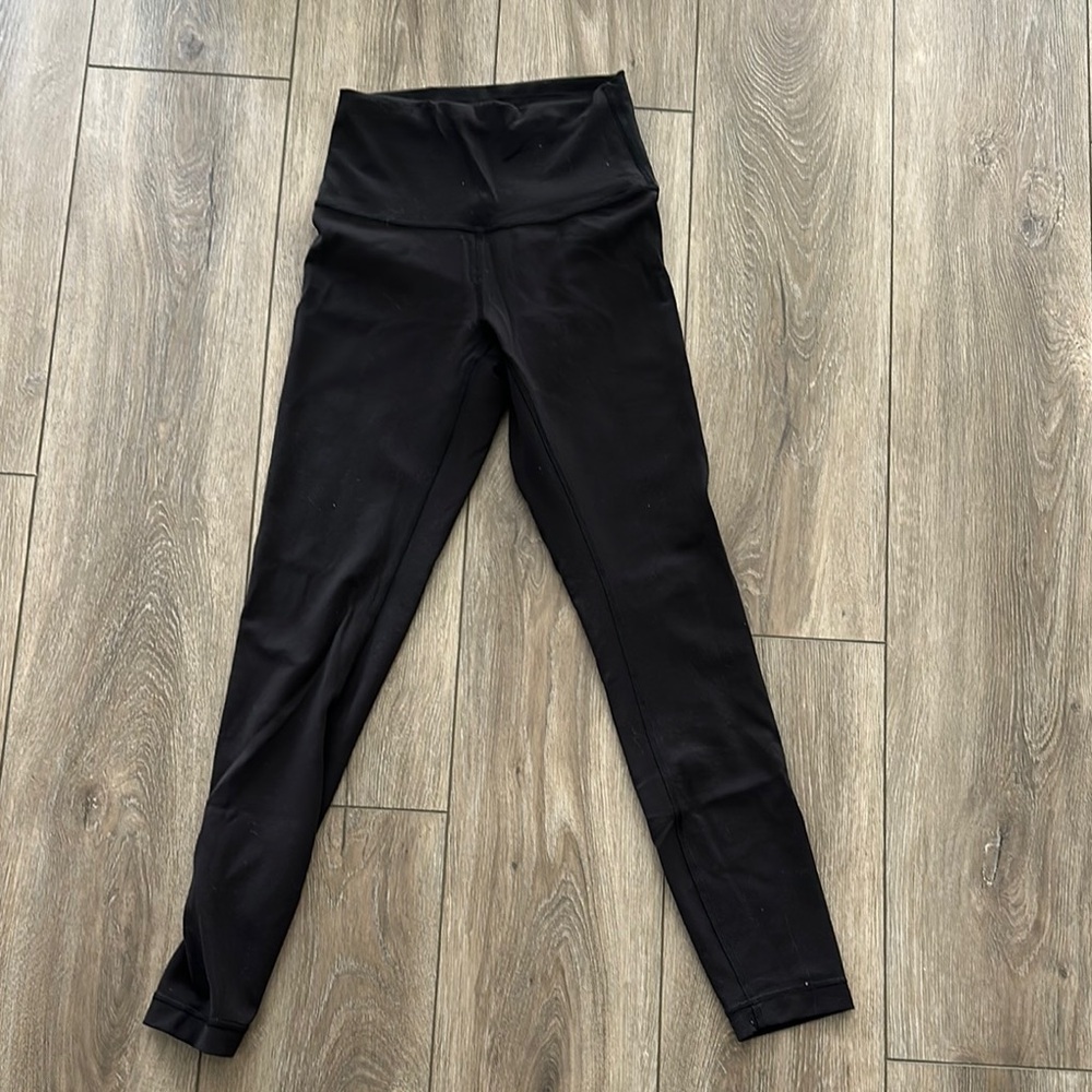 LULULEMON WONDER-UNDER LEGGINGS SIZE 4